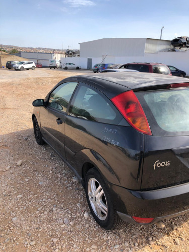 FORD FOCUS BERLINA (CAK) — Donor Vehicle for Used Parts 