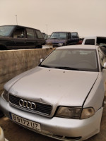 AUDI A4 BERLINA (B5)