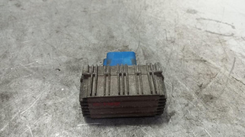 CAJA PRECALENTAMIENTO OPEL ZAFIRA B 