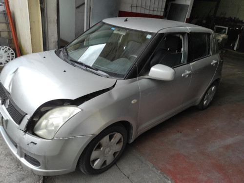SUZUKI SWIFT BERLINA (RS/MZ) — vehículo donante para recambios 