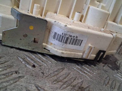 CERRADURA PUERTA TRASERA DERECHA