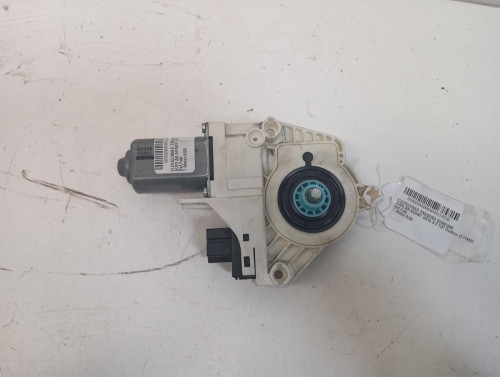  MOTOR ELEVALUNAS TRASERO DERECHO AUDI A6 AVANT (4F5) 