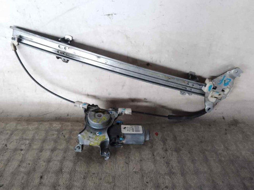 ELEVALUNAS DELANTERO DERECHO NISSAN ALMERA TINO (V10M) 