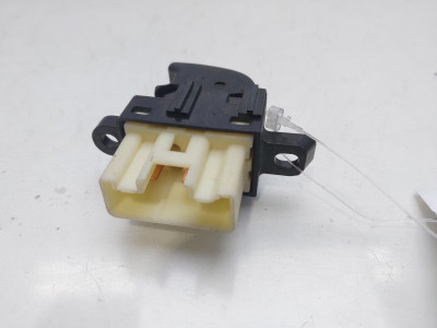 MANDO ELEVALUNAS TRASERO DERECHO, MAZDA, 6 BERLINA (GG)