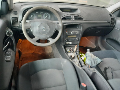 RENAULT LAGUNA II (BG0)