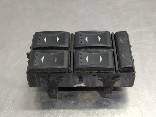  MANDO ELEVALUNAS DELANTERO IZQUIERDO Ford MONDEO BERLINA (GD) 