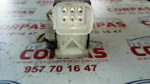  CERRADURA PUERTA DELANTERA DERECHA 