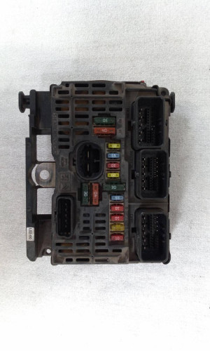  CAJA RELES / FUSIBLES Peugeot 407 SW 