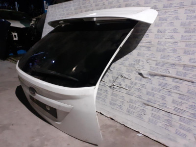 PORTON TRASERO