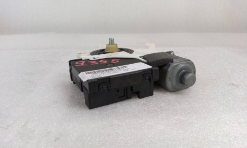 MOTOR ELEVALUNAS DELANTERO DERECHO Audi A3 (8P1) 