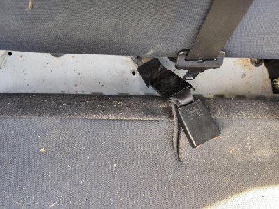 ENGANCHE CINTURON TRASERO DERECHO