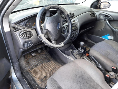 FORD FOCUS FAMILIAR (CAK)