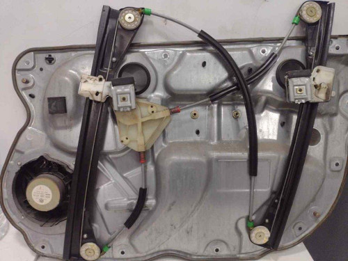 ELEVALUNAS DELANTERO IZQUIERDO Volkswagen POLO IV (9N1) 