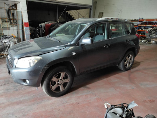 TOYOTA RAV4 (A3) — автомобиль-донор на запчасти 