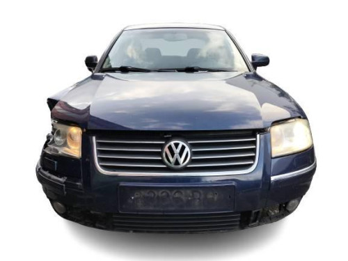  VOLKSWAGEN PASSAT BERLINA (3B3) 