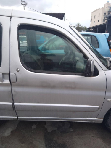 PUERTA DELANTERA DERECHA CITROEN BERLINGO 