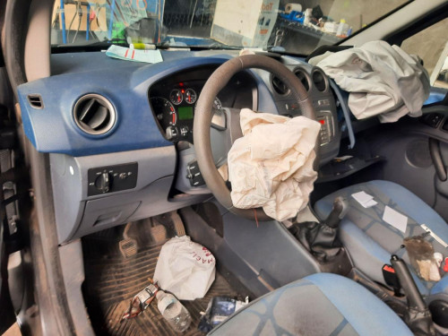 FORD TOURNEO CONNECT (TC7) — автомобиль-донор на запчасти 
