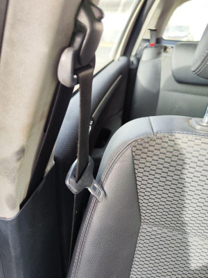 CINTURON SEGURIDAD DELANTERO DERECHO