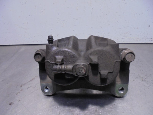 PINZA DE FRENO DELANTERA IZQUIERDA Mitsubishi GRANDIS (NA0W) 