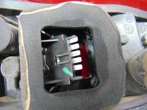  PILOTO TRASERO DERECHO OPEL CORSA D 