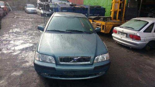  VOLVO S40 BERLINA 