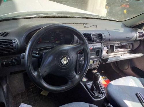  SEAT LEON (1M1) 
