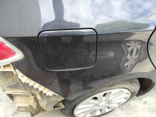 TAPA EXTERIOR COMBUSTIBLE SUBARU IMPREZA (G12) 