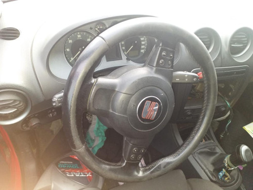 SEAT IBIZA (6L1) — автомобиль-донор на запчасти 