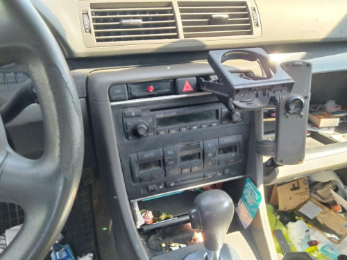  SISTEMA AUDIO / RADIO CD AUDI A4 AVANT (8E) 