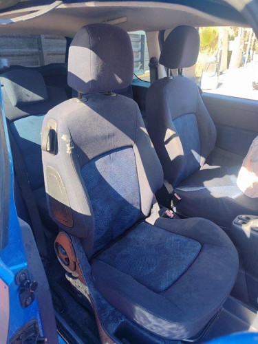  PEUGEOT 1007 