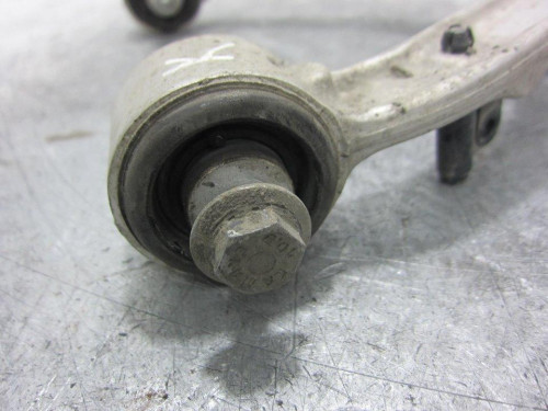 BRAZO SUSPENSION SUPERIOR DELANTERO DERECHO 
