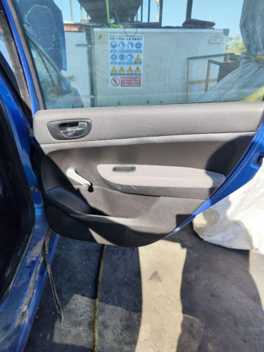 GUARNECIDO PUERTA TRASERA IZQUIERDA Peugeot 307 (S1)(04.2001) 