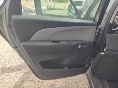 GUARNECIDO PUERTA TRASERA IZQUIERDA