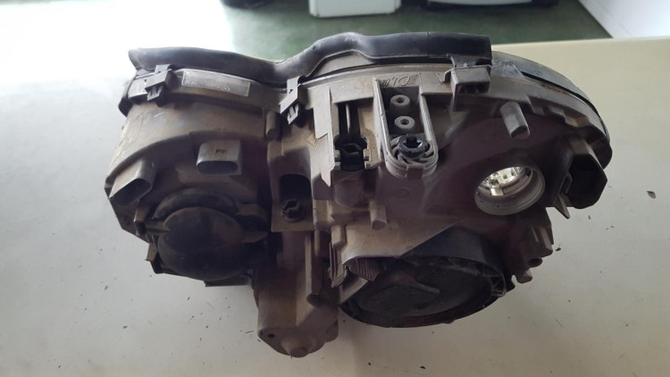 FARO DERECHO Mercedes-Benz Clase C (BM 203) Berlina (02.2000->)