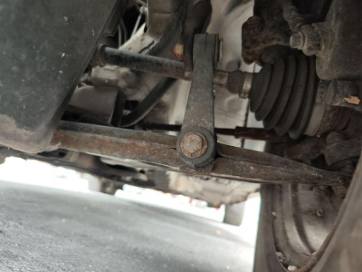 BRAZO SUSPENSION DELANTERO IZQUIERDO