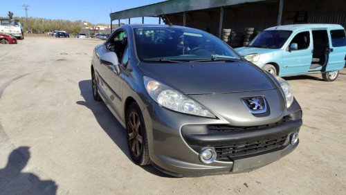  PEUGEOT 207 CC CABRIO-COUPÉ 