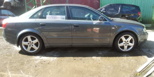  AUDI A4 BERLINA (8E) 