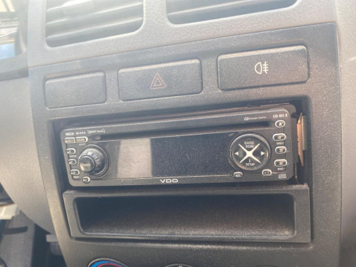 SISTEMA AUDIO / RADIO CD KIA RIO (BC) 