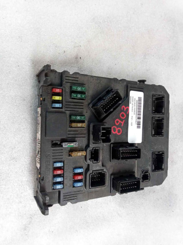  CAJA RELES / FUSIBLES PEUGEOT 407 