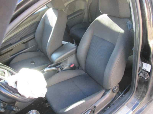  FORD FOCUS BERLINA (CAP) 