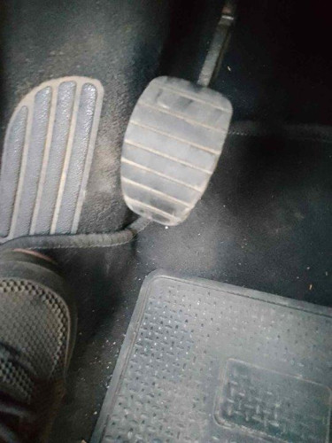 PEDAL EMBRAGUE Renault CLIO III 