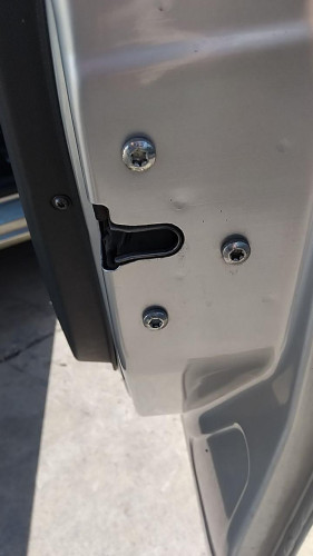 CERRADURA PUERTA DELANTERA DERECHA Opel Corsa D (2006->) Opel Corsa D (2006->) 