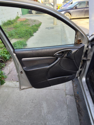 ELEVALUNAS TRASERO IZQUIERDO