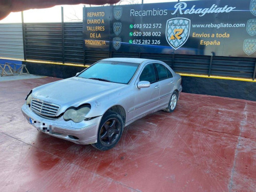  MERCEDES-BENZ CLASE C (BM 203) BERLINA 