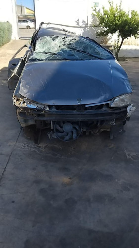 Peugeot 406 Berlina (S1/S2)(08.1995->) SL — автомобиль-донор на запчасти 