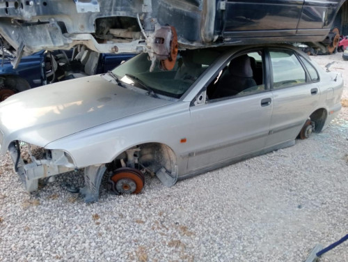  VOLVO S40 BERLINA 