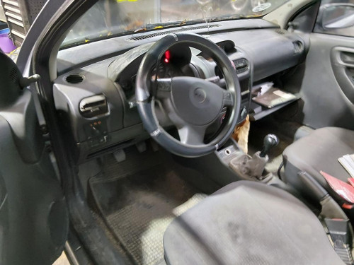 OPEL CORSA C — автомобиль-донор на запчасти 