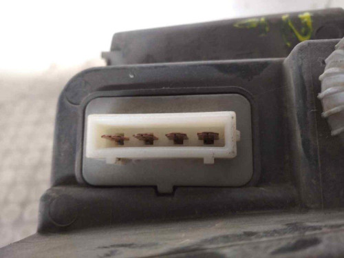 FARO DERECHO SEAT CORDOBA BERLINA (6K2) 