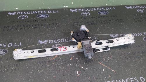 ELEVALUNAS TRASERO DERECHO Mercedes-Benz CLASE ML (BM 163) 