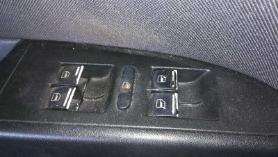 MANDO ELEVALUNAS DELANTERO IZQUIERDO, SEAT, LEON (1P1)